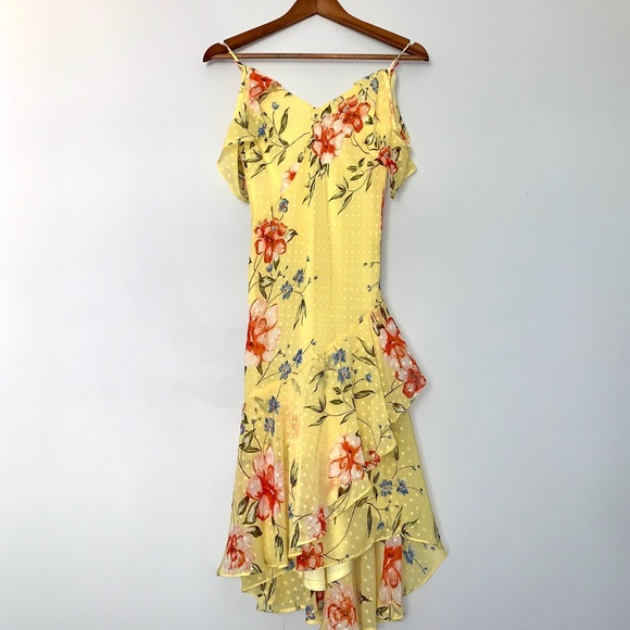 LE CHATEAU FLORAL DRESS - Picture 2 of 8